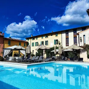 *** Aparthotel Corte Uccellanda Relais Italien