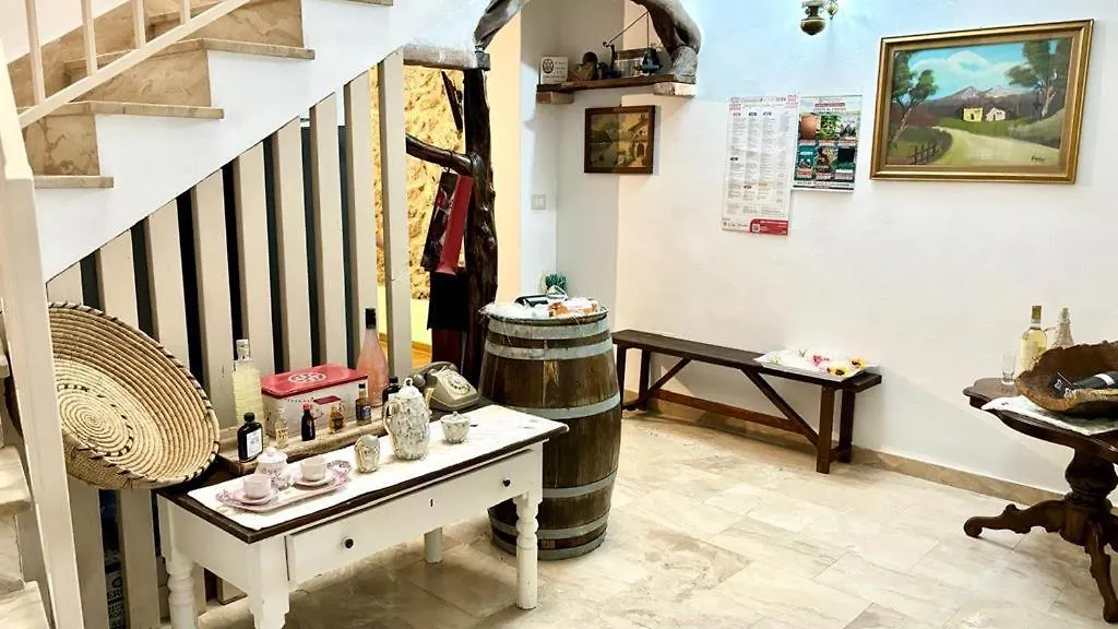 Hotel Casa Del Corso Dorgali 0*,  Itálie